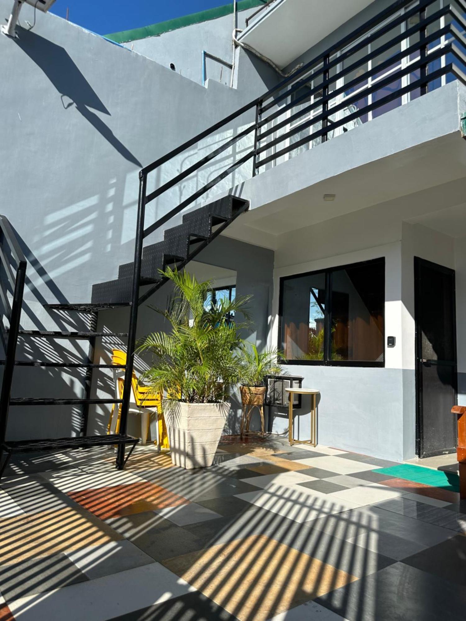 Apartamento Tacloban Evmc Gdex Transient House Exterior foto
