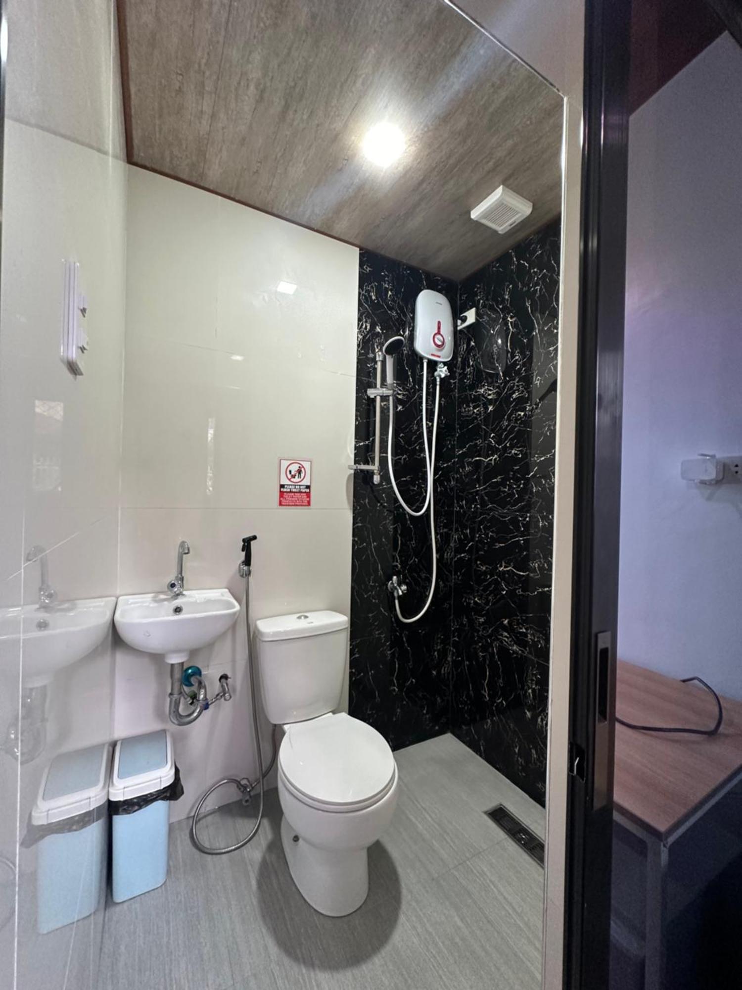 Apartamento Tacloban Evmc Gdex Transient House Exterior foto