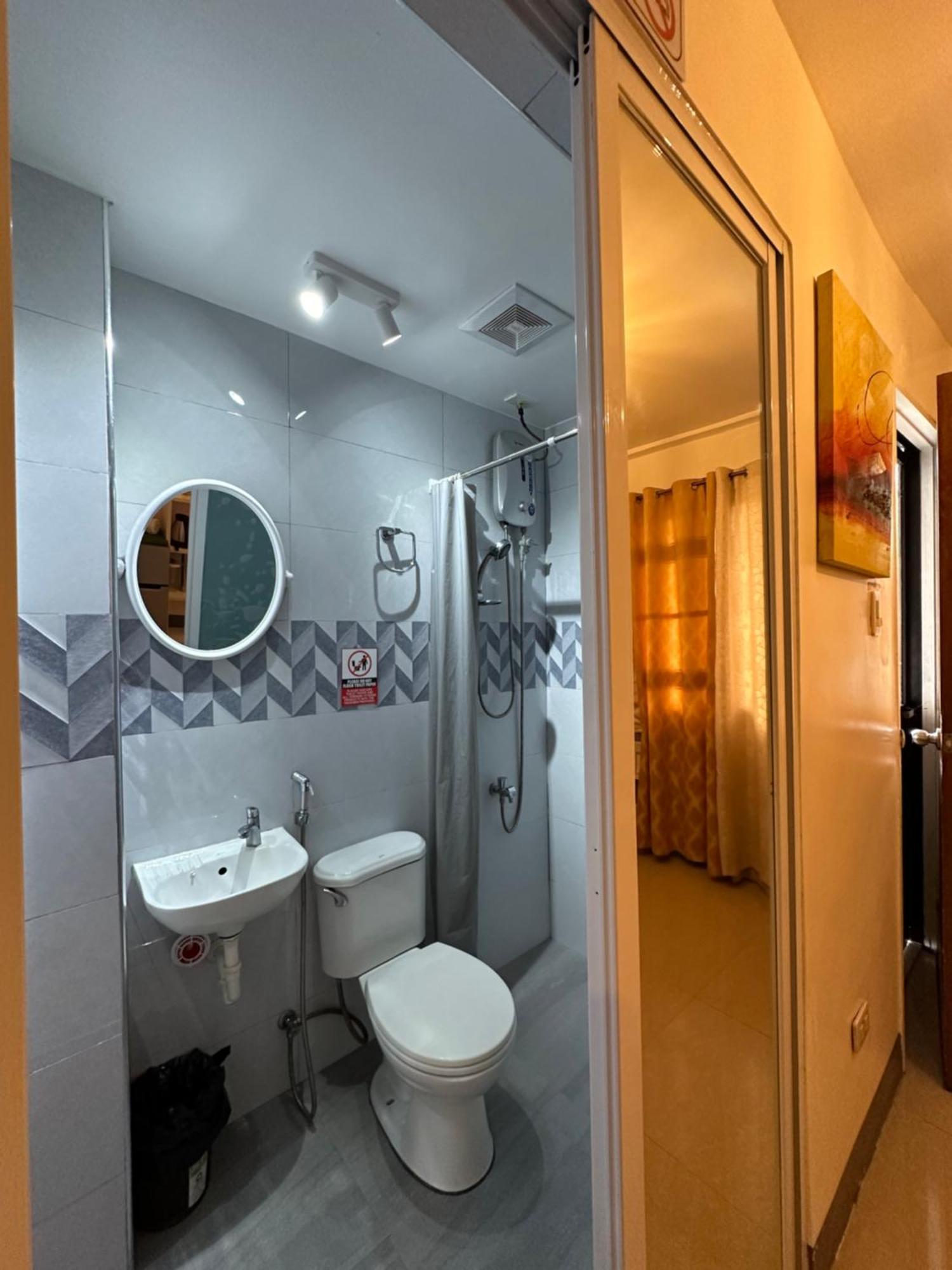 Apartamento Tacloban Evmc Gdex Transient House Exterior foto