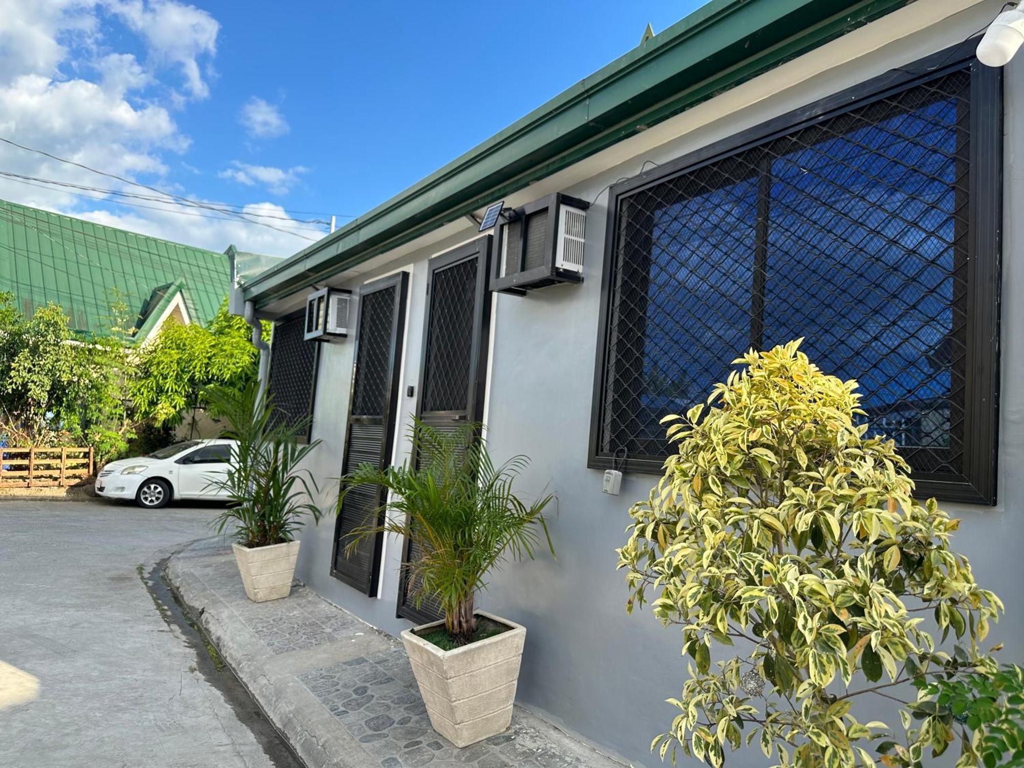 Apartamento Tacloban Evmc Gdex Transient House Exterior foto