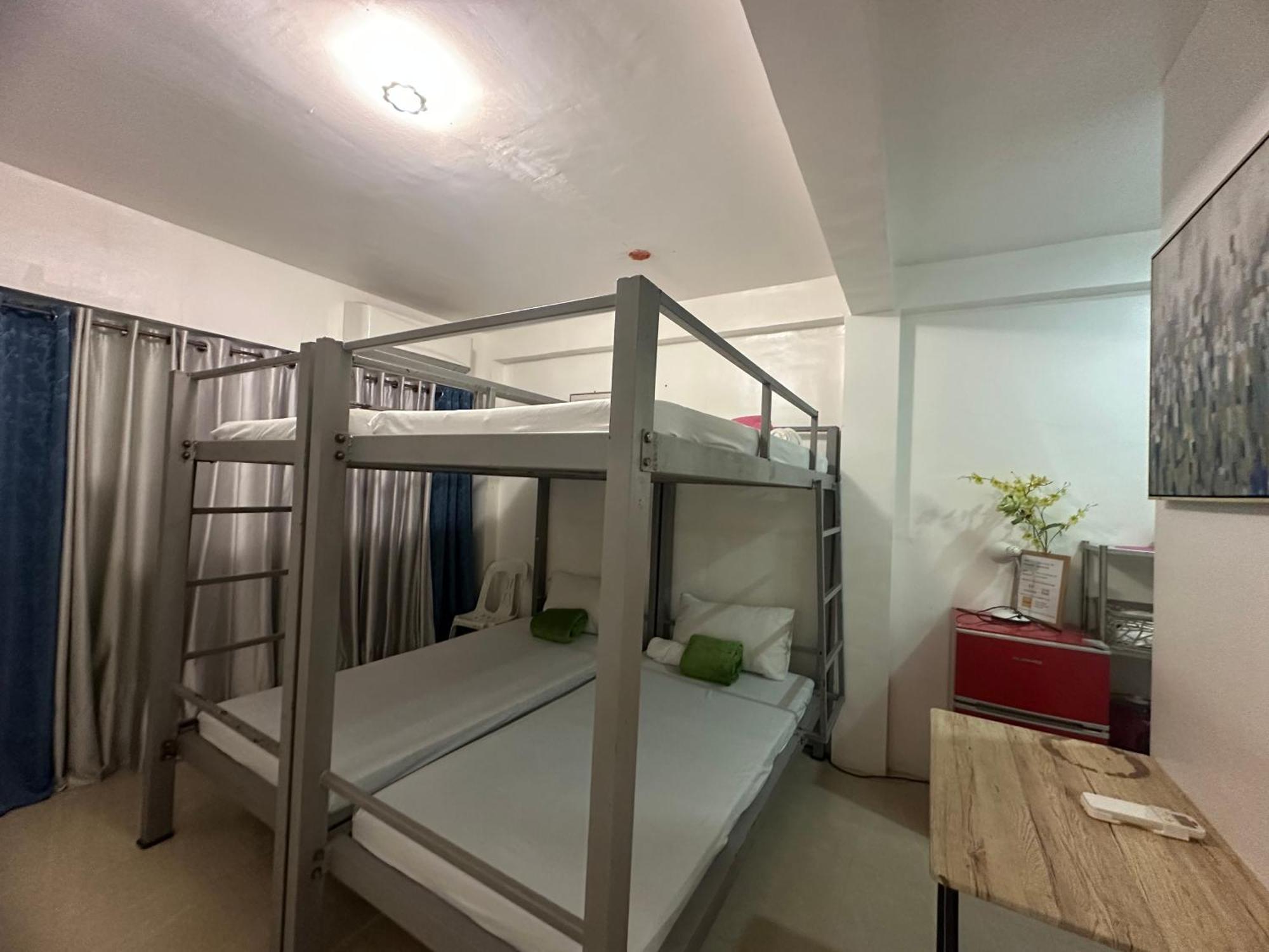 Apartamento Tacloban Evmc Gdex Transient House Exterior foto